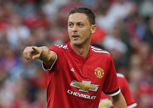 台上都享有 台上都享有